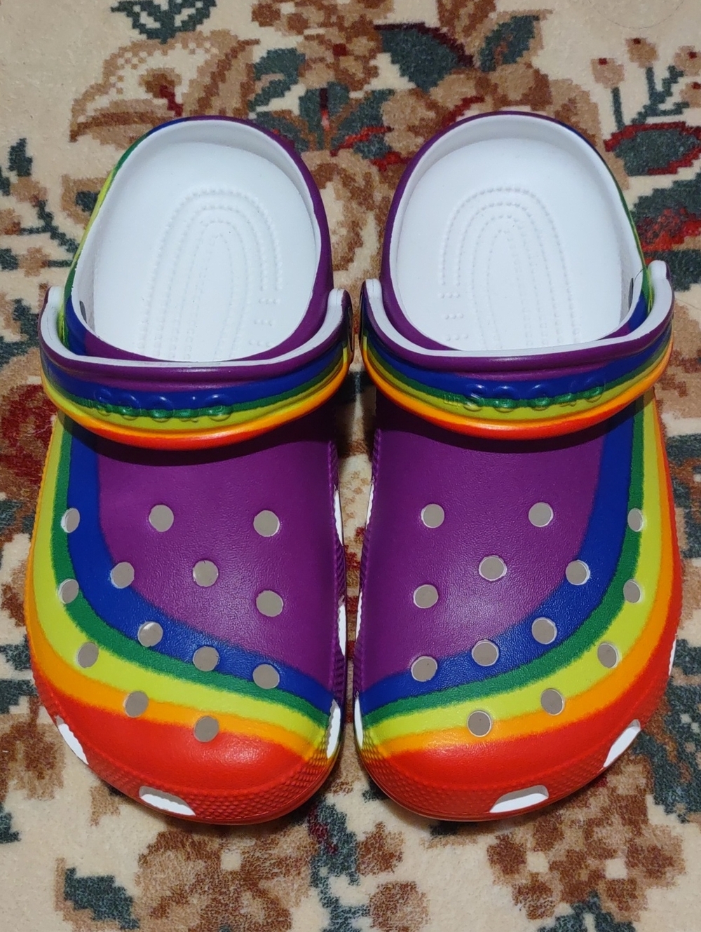 Crocs Rainbow Clogs Unisex Men Size 6 Women Size 8 Excellent